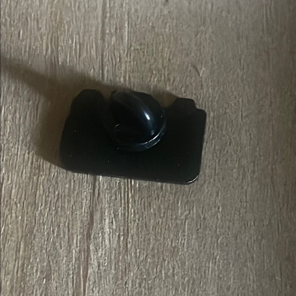 Camera enamel Pin - Picture 2 of 3